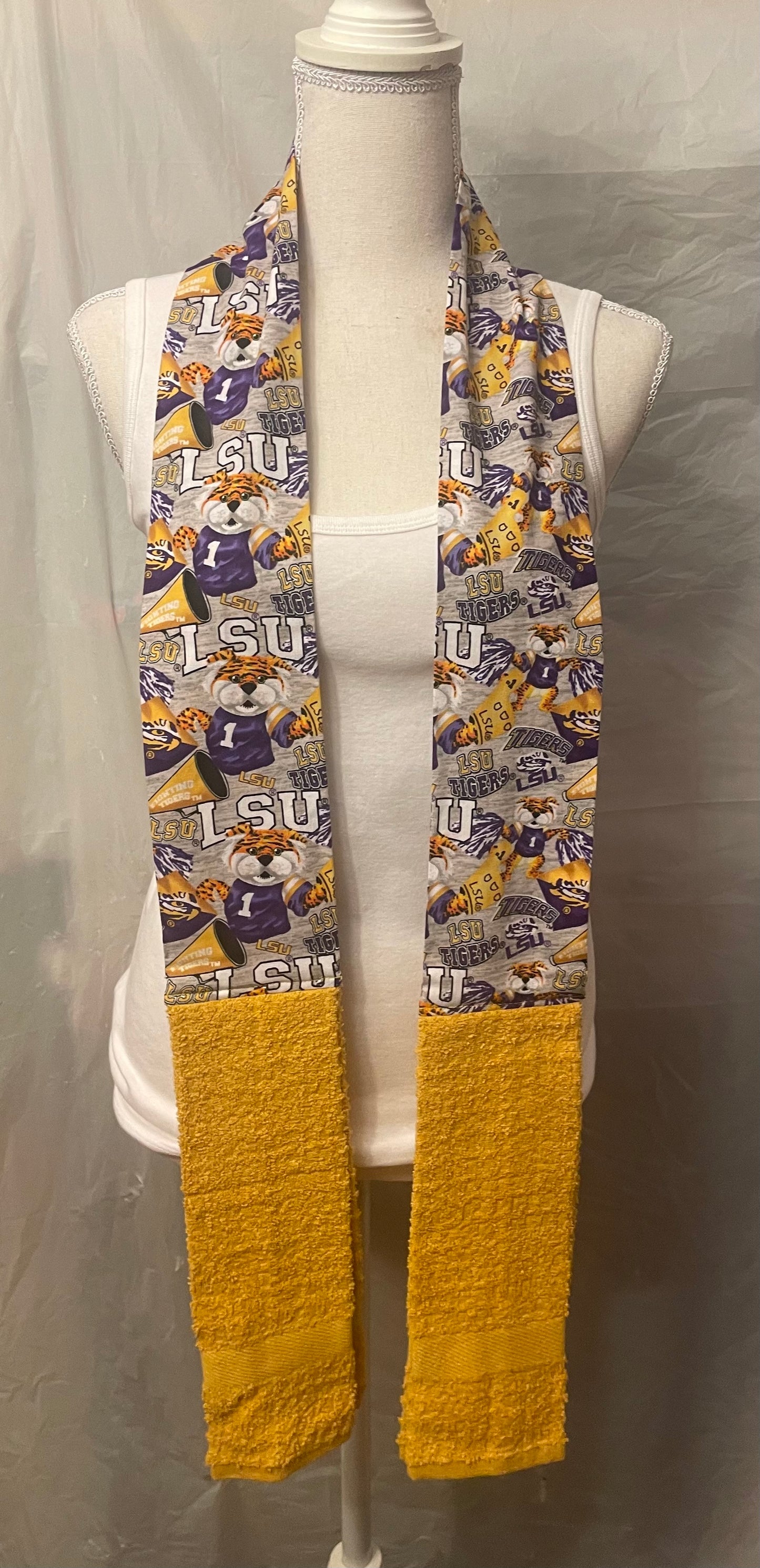 Kitchen Towel Boa Scarf
