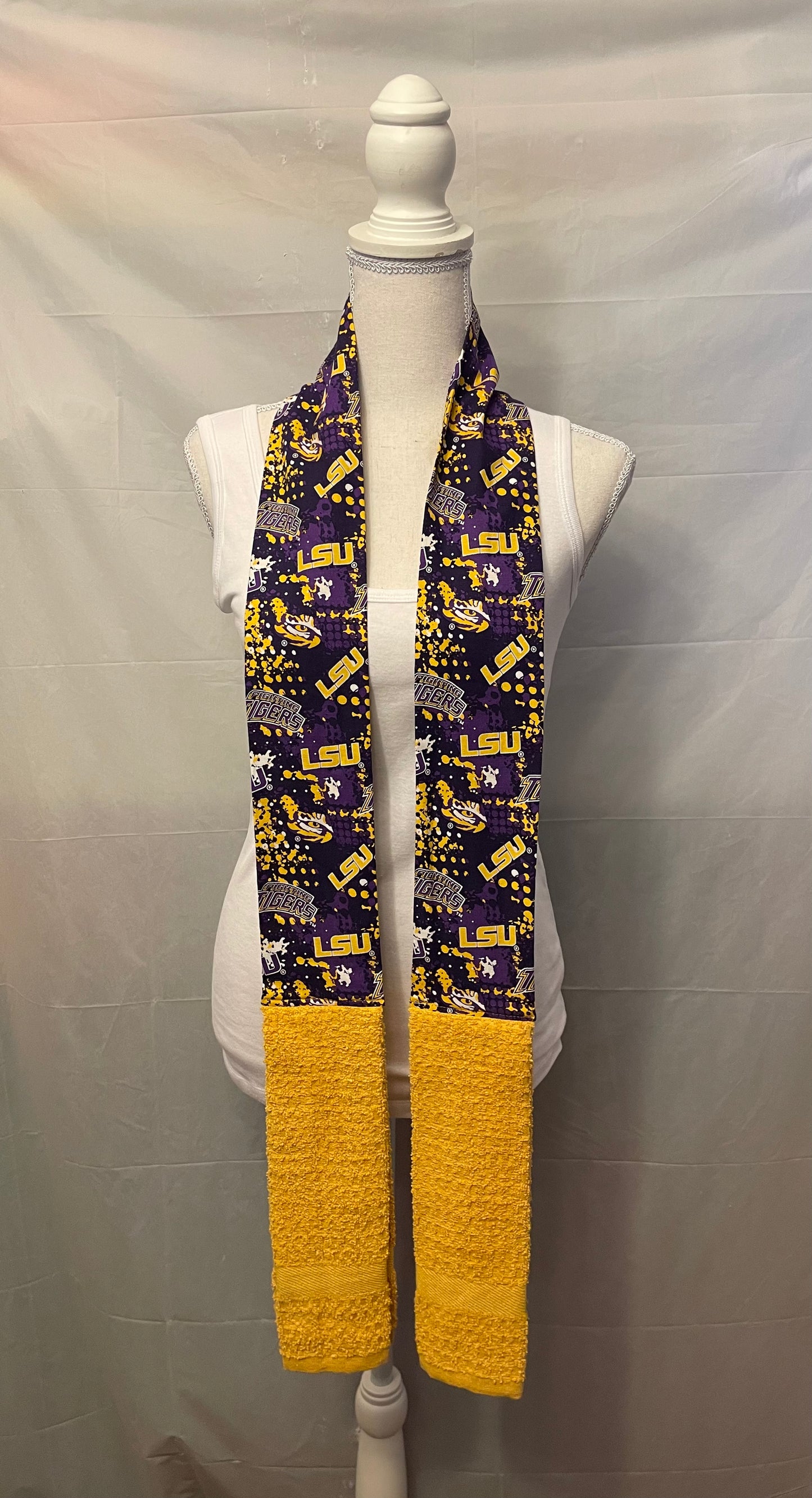 Kitchen Towel Boa Scarf